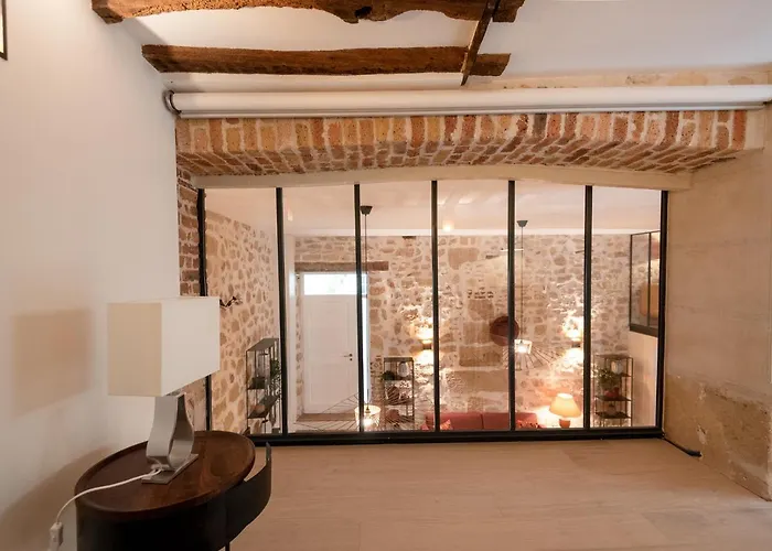 アパート Old Stones