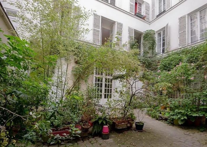 アパート Old Stones